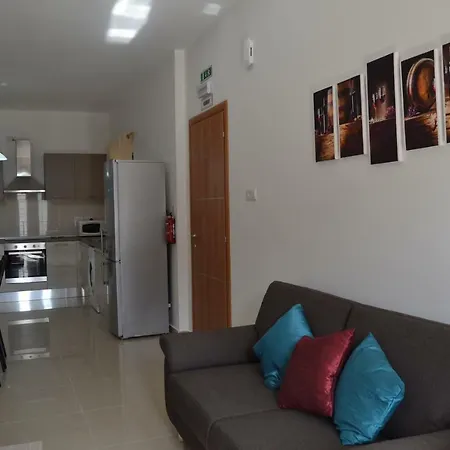 Lägenhet Town Centre Bright & Spacious 3 Bedroom *