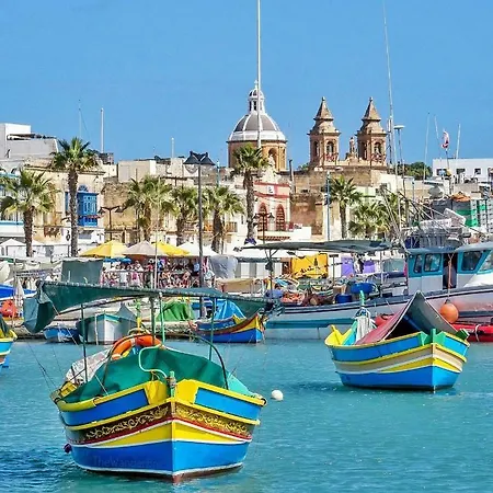 Town Centre Bright & Spacious 3 Bedroom Lägenhet Mellieħa