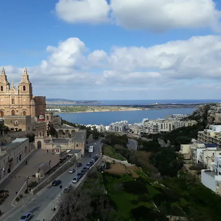 Lägenhet Town Centre Bright & Spacious 3 Bedroom *