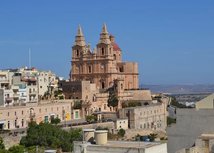 Apartman Town Centre Bright & Spacious 3 Bedroom Mellieħa