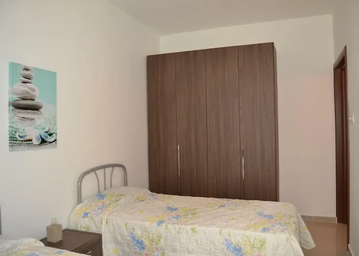 Town Centre Bright & Spacious 3 Bedroom * Mellieħa