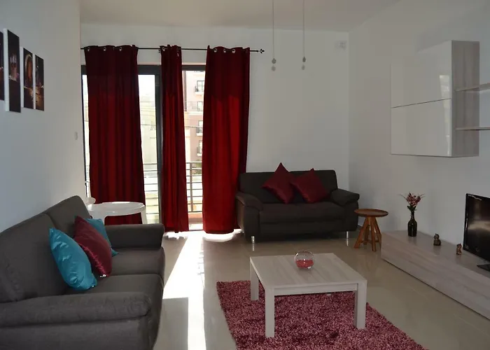 Apartman Town Centre Bright & Spacious 3 Bedroom
