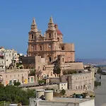 Apartament Town Centre Bright & Spacious 3 Bedroom Mellieħa
