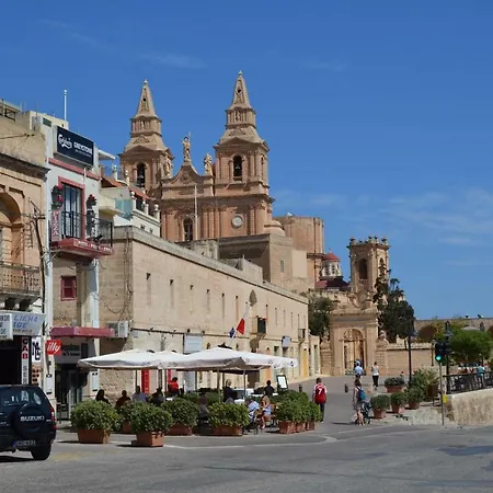 Apartament Town Centre Bright & Spacious 3 Bedroom