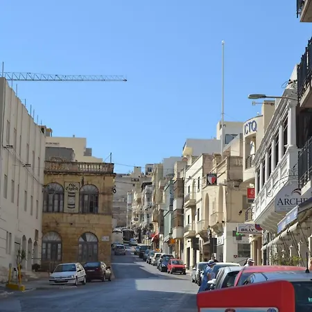דירה Town Centre Bright & Spacious 3 Bedroom
