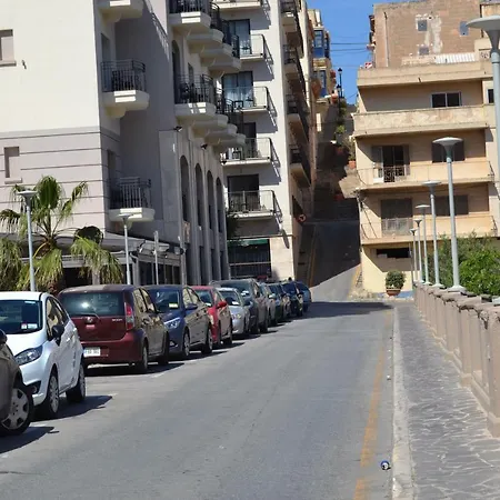 דירה Town Centre Bright & Spacious 3 Bedroom *