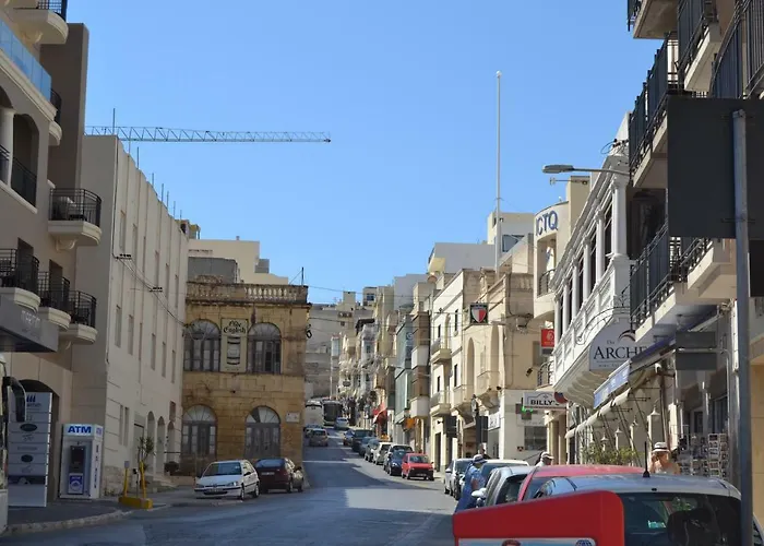 Appartement Town Centre Bright & Spacious 3 Bedroom